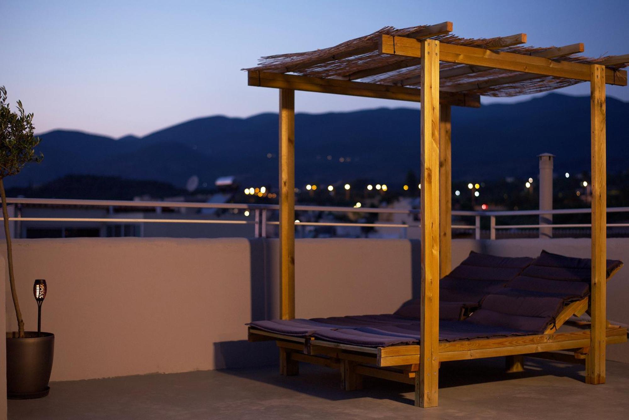 Kiriakos Apartment 卡拉马塔 外观 照片